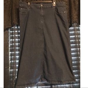 Sz 18 dark denim skirt